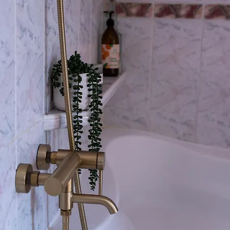 Nyaraló W Strone Jeziora - Dom Z Tarasem *